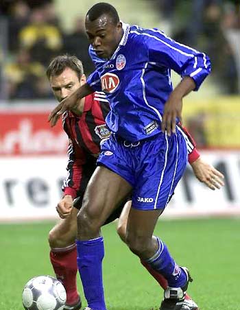 更加深情的 更加深情的